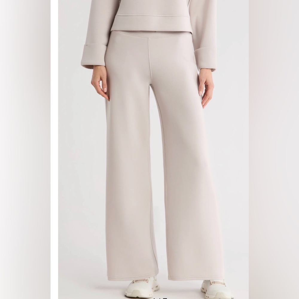 SPANX AIR ESSENTIALS Cream Wide Leg Pants Sz M